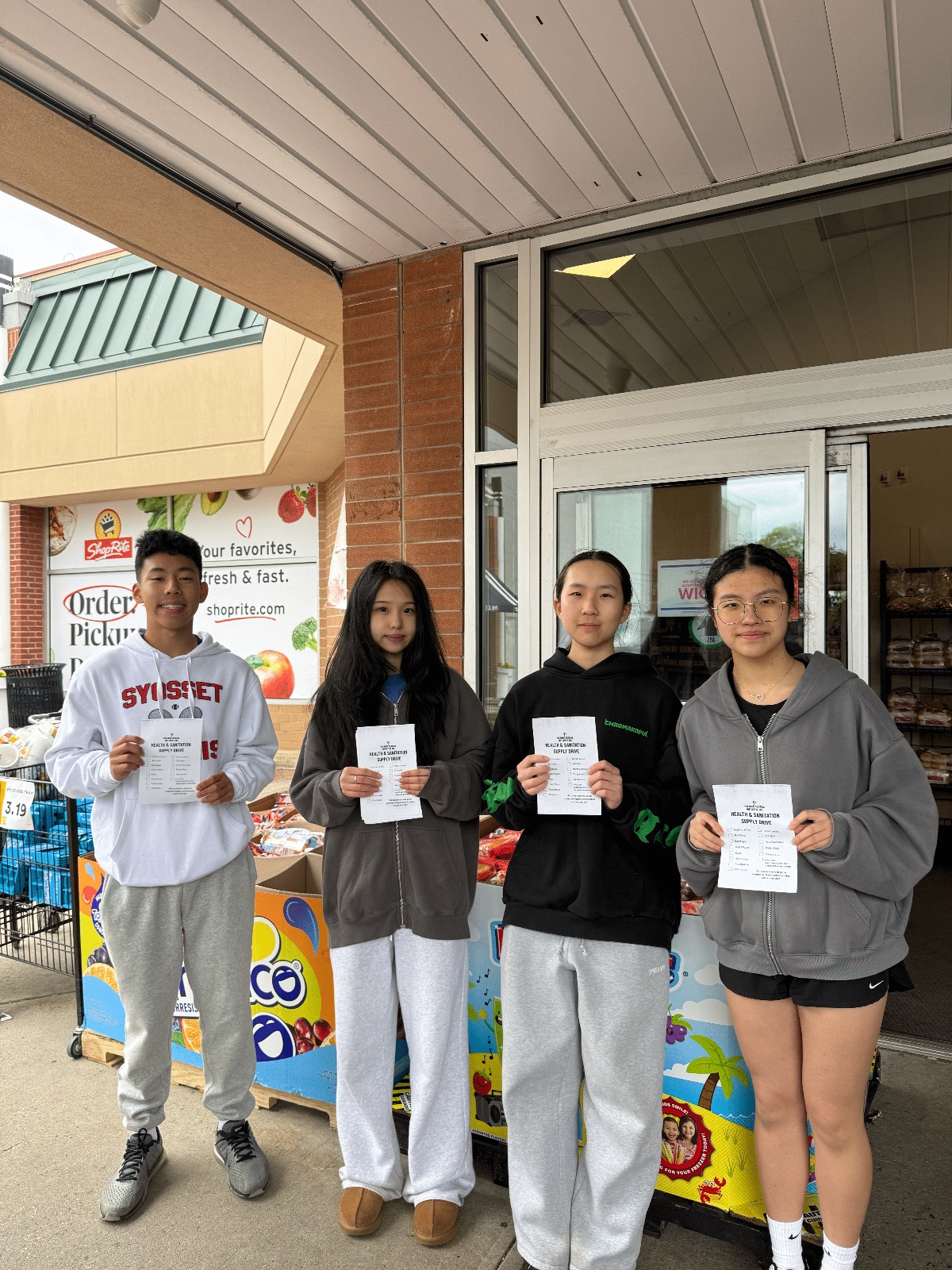 Volunteers at the ShopRite health and sanitation supply drive